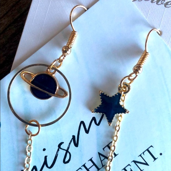 Planet & star earrings - Picture 3 of 3